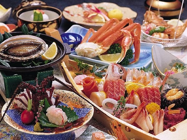 【海鮮問屋直営】ならではの新鮮な南房総海鮮料理の一例。
