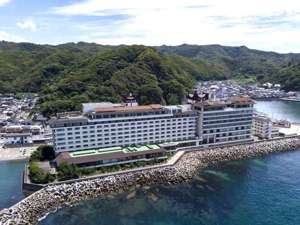 目の前には太平洋！心地よい潮風を感じられます。